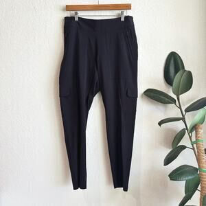 Athleta Chelsea Cargo Pants Size 10 Performance Quick Dry Stretch Pull-On Travel